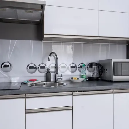 Ovo Chic By Bookinghost *