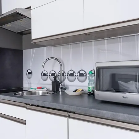 Ovo Chic By Bookinghost